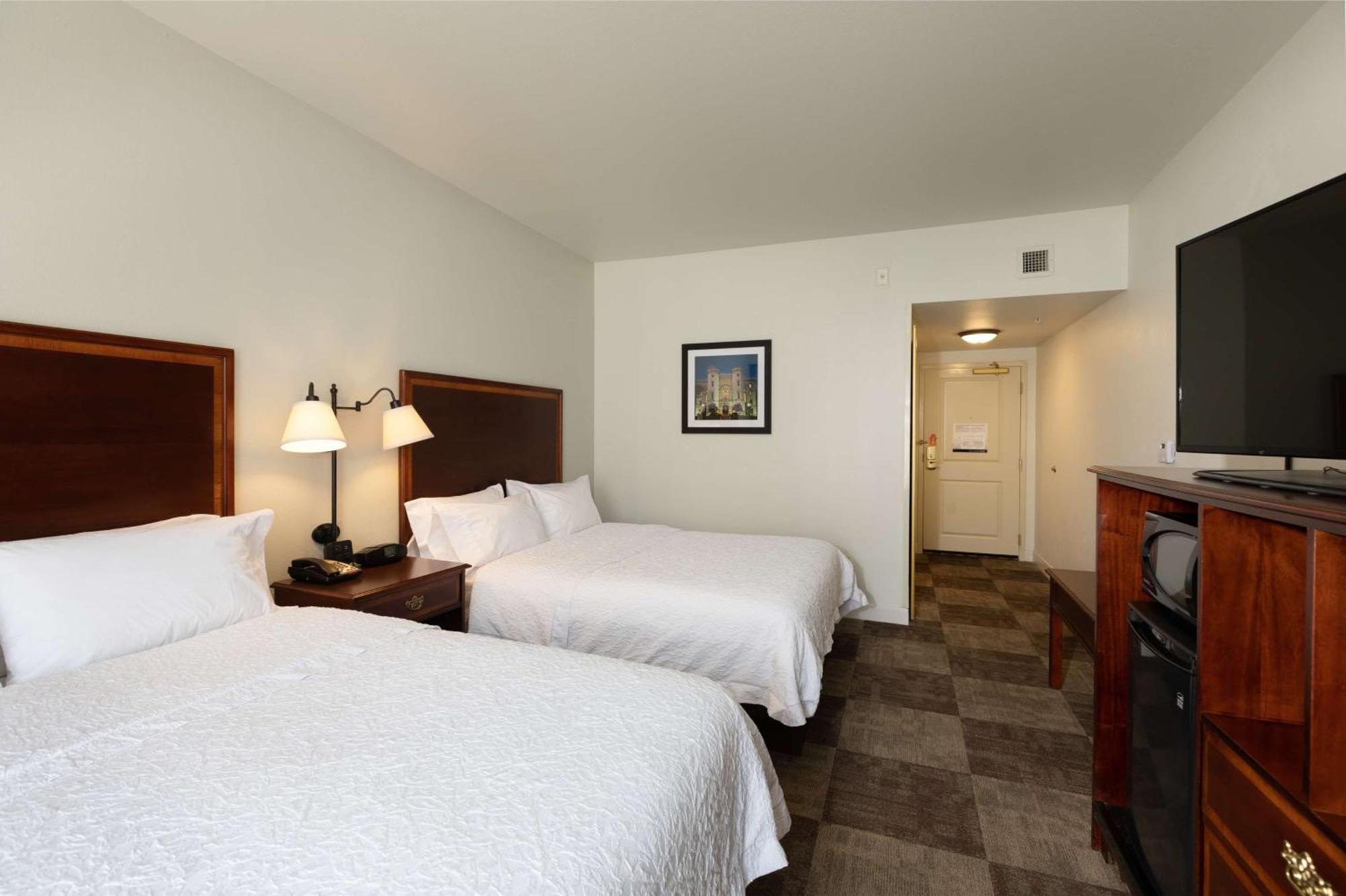 Hotel Hampton & - I-10 East