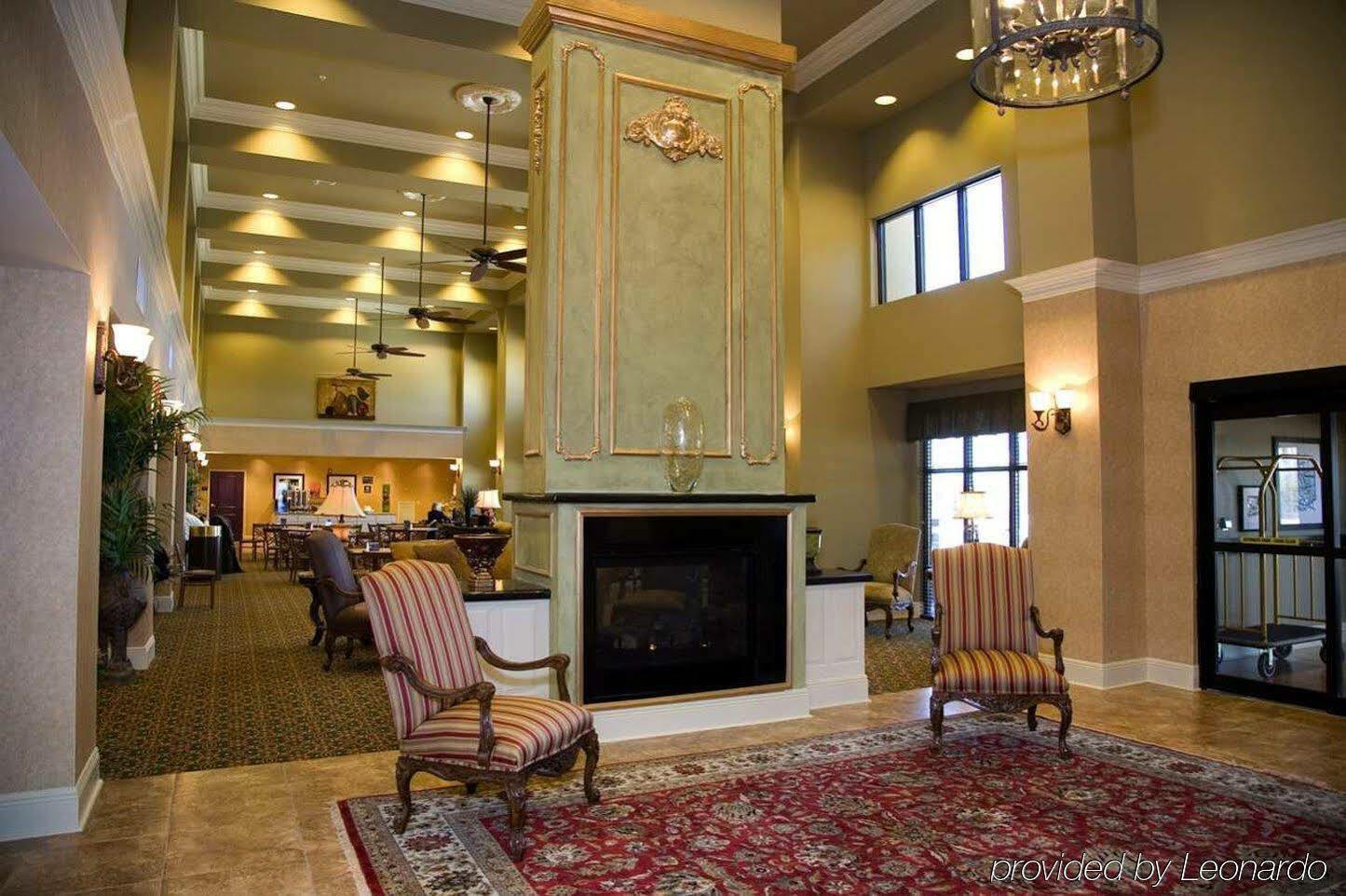 Hotel Hampton & - I-10 East 3*
