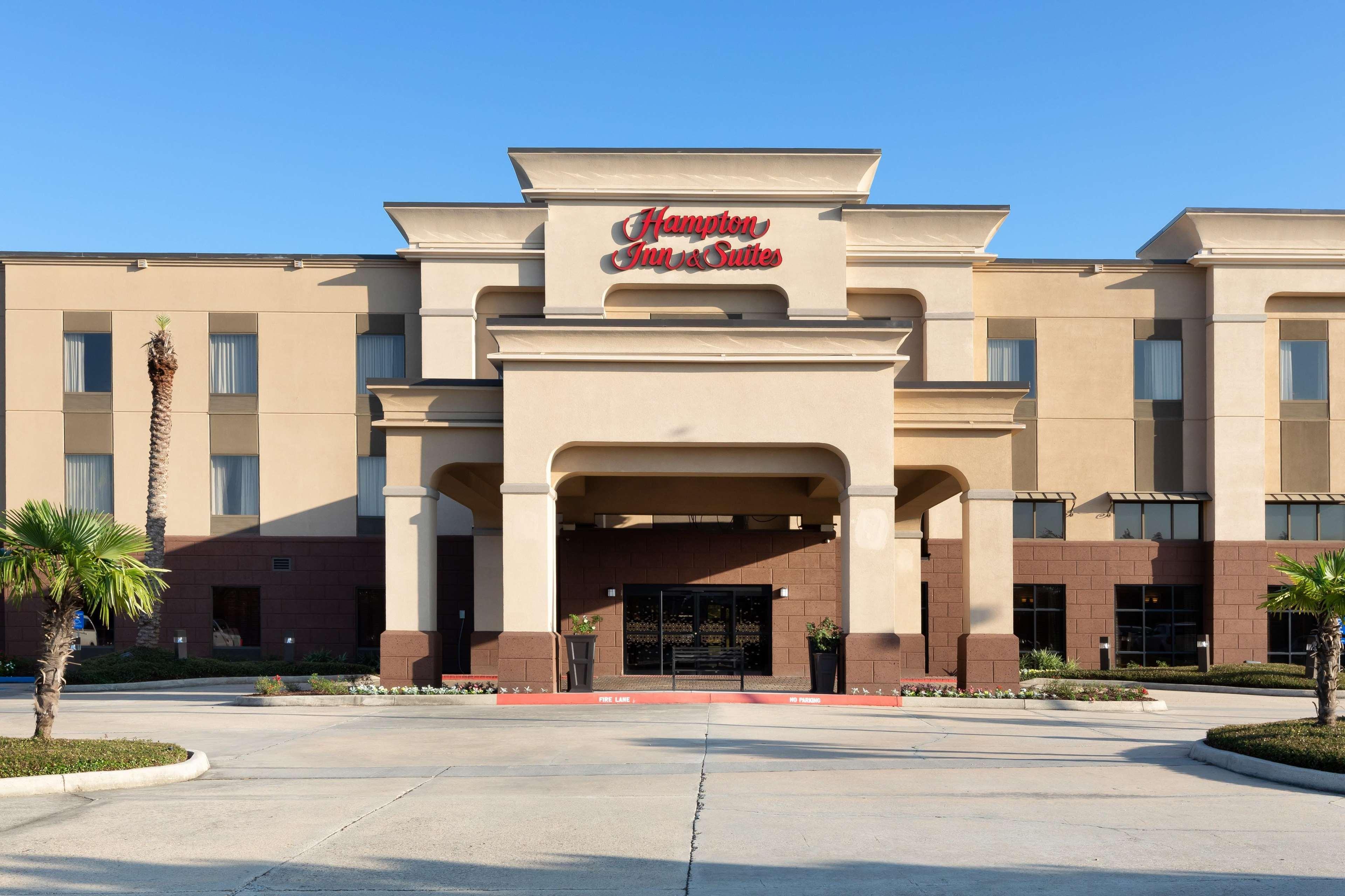 Hampton & Baton Rouge - I-10 East Hotel
